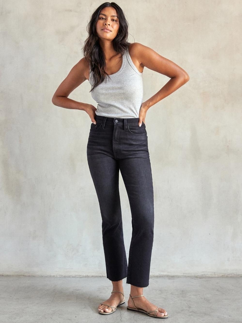 Outerknown Sea Jeans The Costa Crop new with tag size 29 black